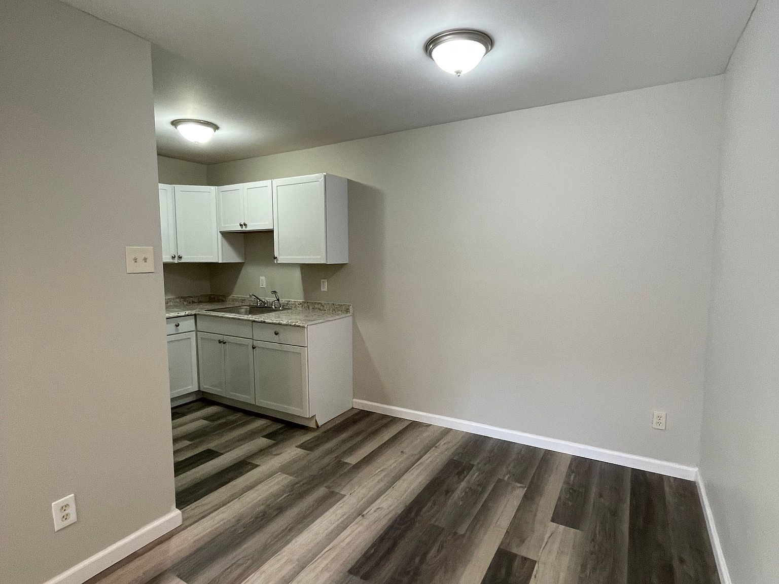 10091 Toelle Ln #13, Saint Louis, MO 63137 | Zillow