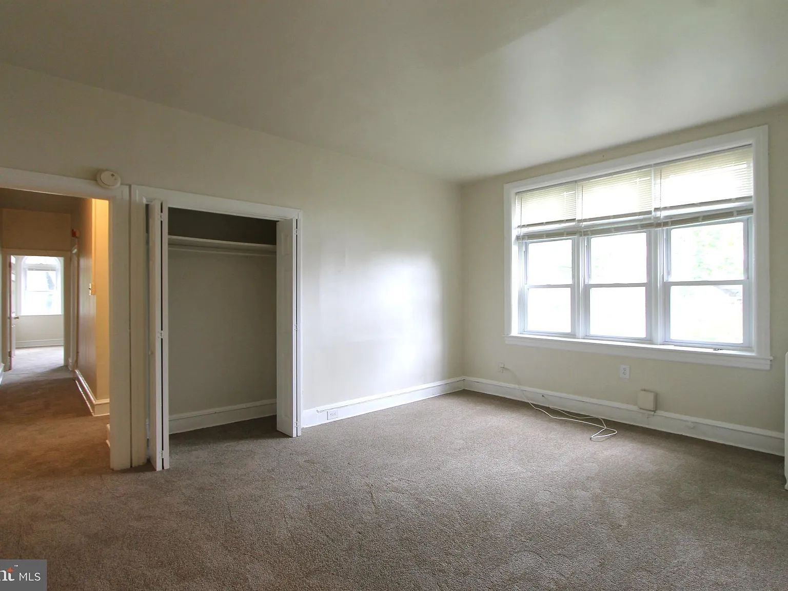 2 bed, 800 sqft, $1,295 — Photo 2