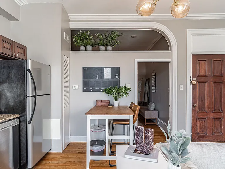 Short Term Rentals — Photo 18