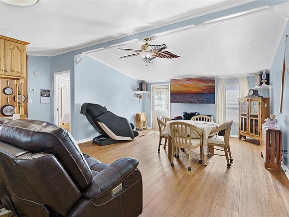 4th image of 12221 HELENA COURT