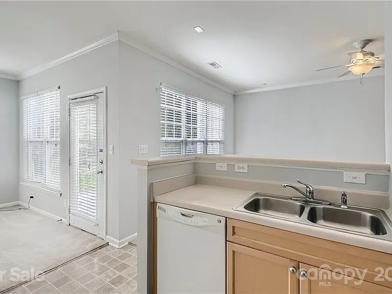15411 Saint Christopher Ct — Photo 16