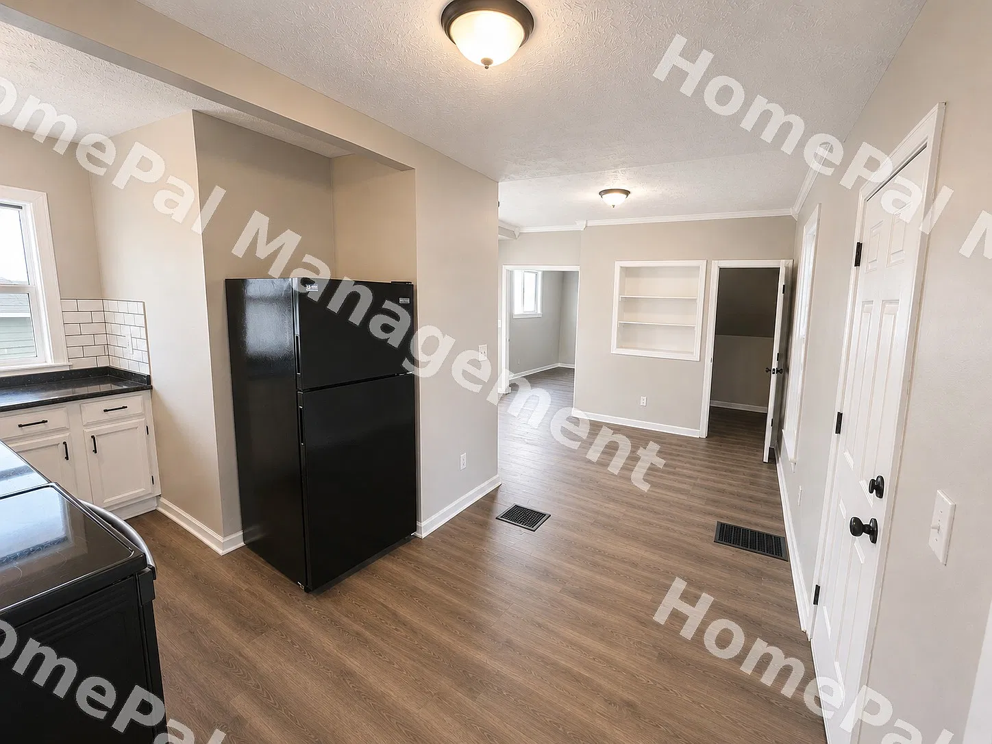 3 bed, 1361 sqft, $1,650 — Photo 3