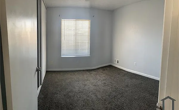786 McKenzie Ave — Photo 9