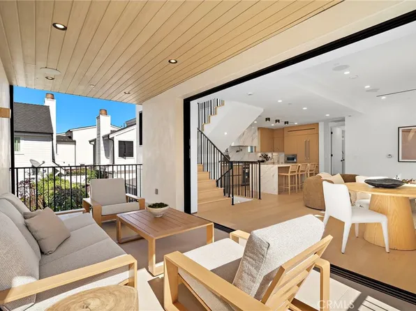 612 Begonia 1/2, Corona Del Mar, CA 92625