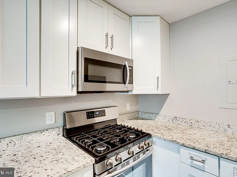 2648 Bowen Rd SE — Photo 14
