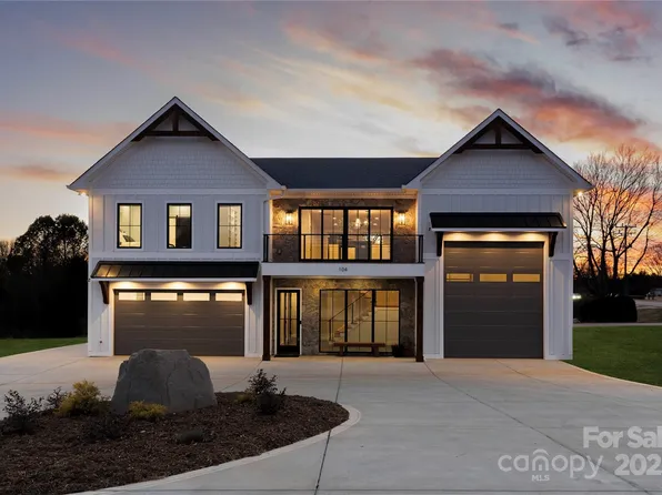104 Isle Of Pines Rd, Mooresville, NC 28117