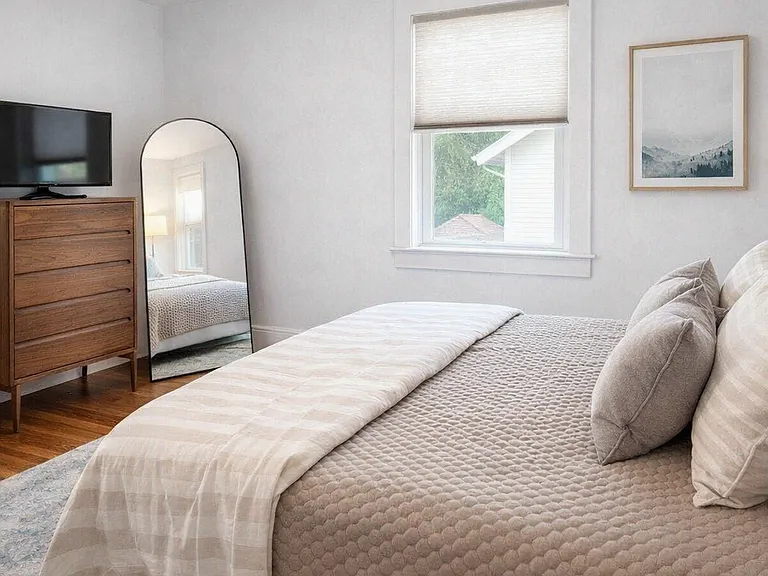 305 Milbank Ave #2 — Photo 6