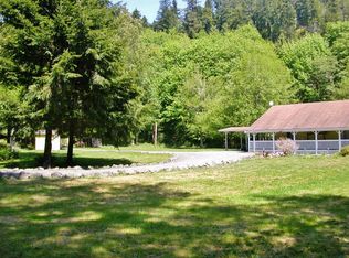 313 Mossy Ln, Brinnon, WA 98320