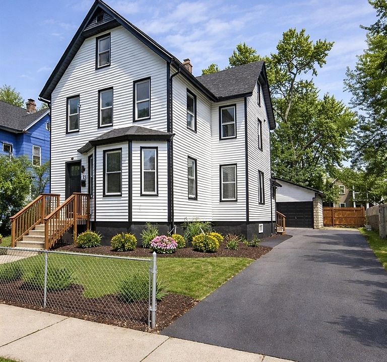 1st image of 25 Dawes St