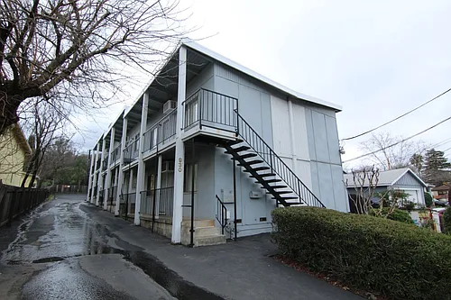 930 West St Photo 1