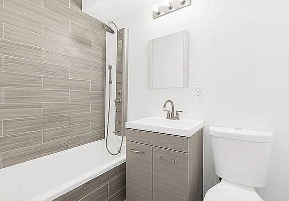 4th image of 1576 Eastern Pkwy APT 2