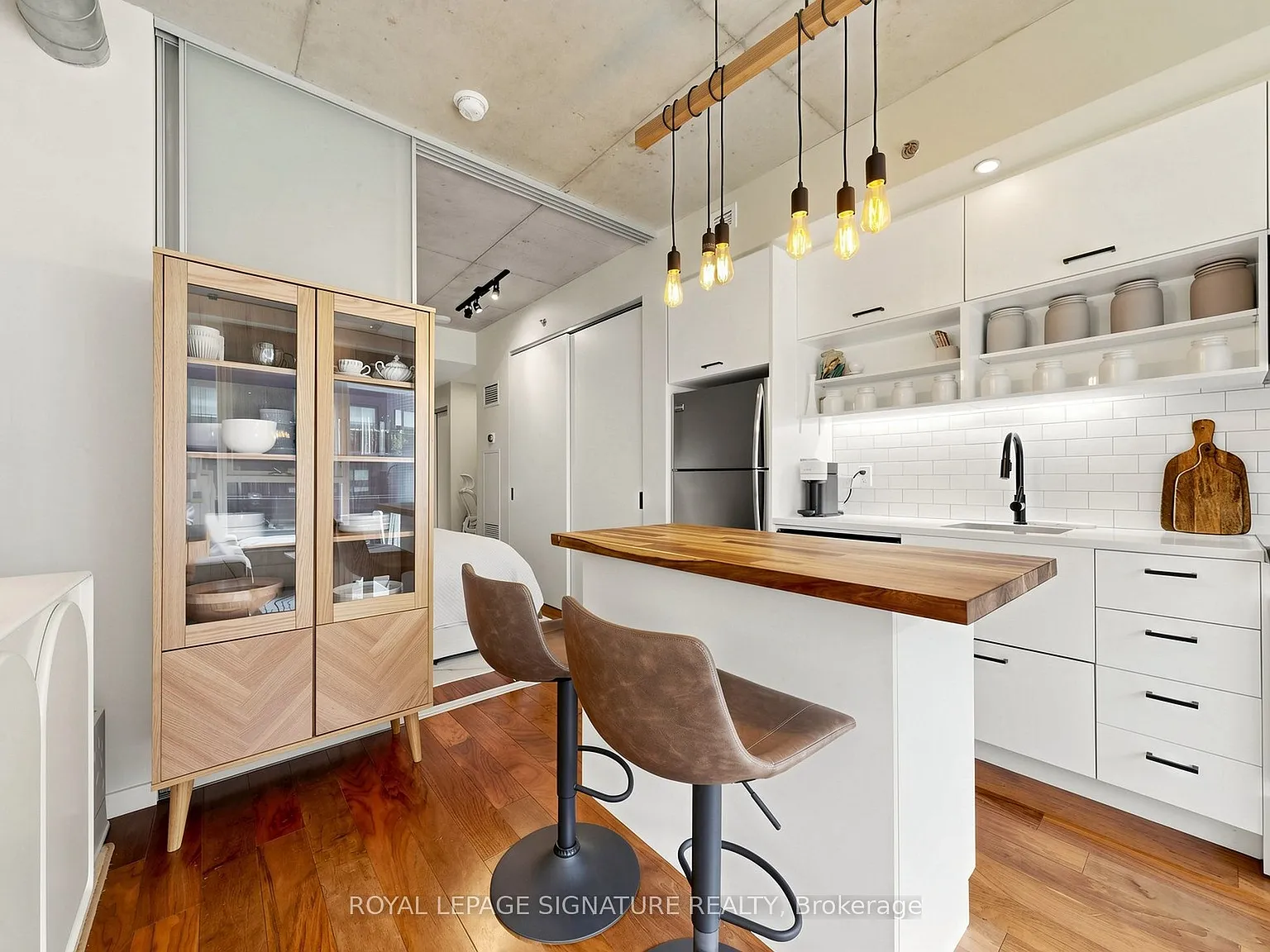 1 bed, $2,000 — Photo 1