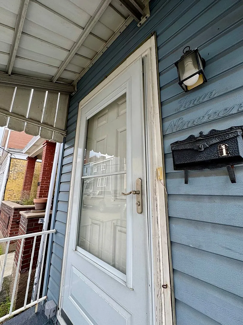 419 Taylor Street (Full Service) — Photo 3