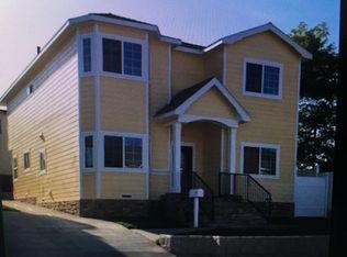 1307 Harkness Ln, Redondo Beach, CA 90278