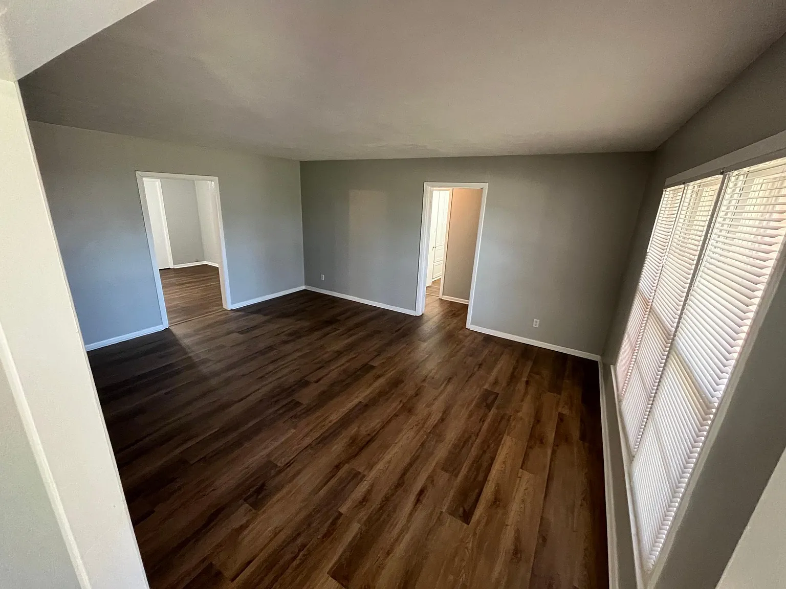 2722 Devon Rd — Photo 3