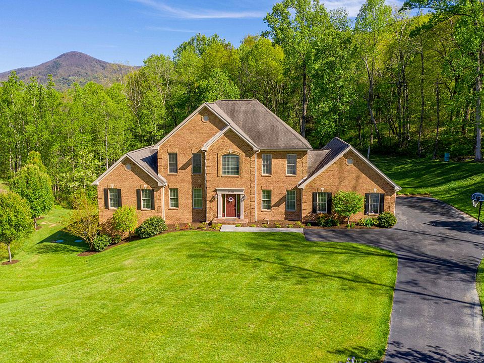 1st image of 7526 Grape Holly Ln