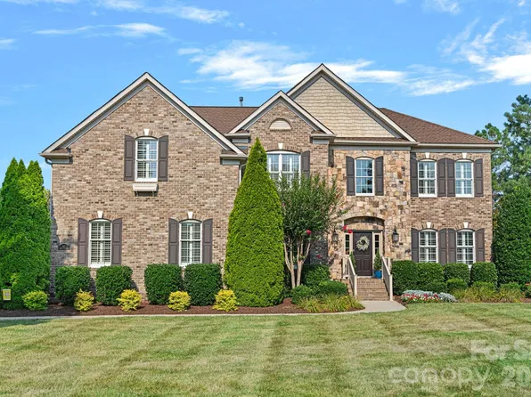 817 Wheatfield Dr, Waxhaw, NC 28173