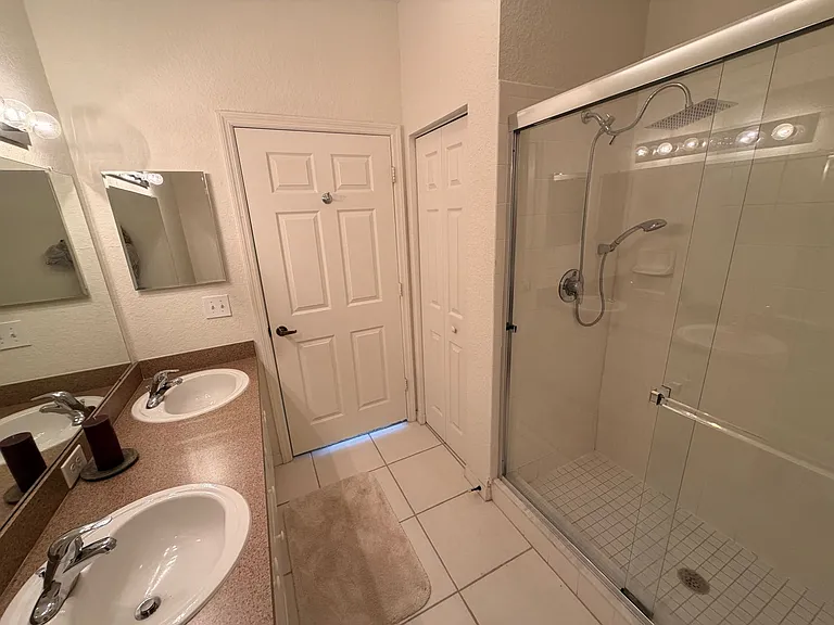 3980 Mediterranea Cir #522 — Photo 11