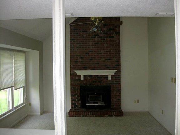 4th image of 101 Bedford Green