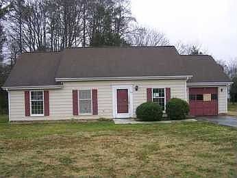 1st image of 17 Moorwood Ridge Dr