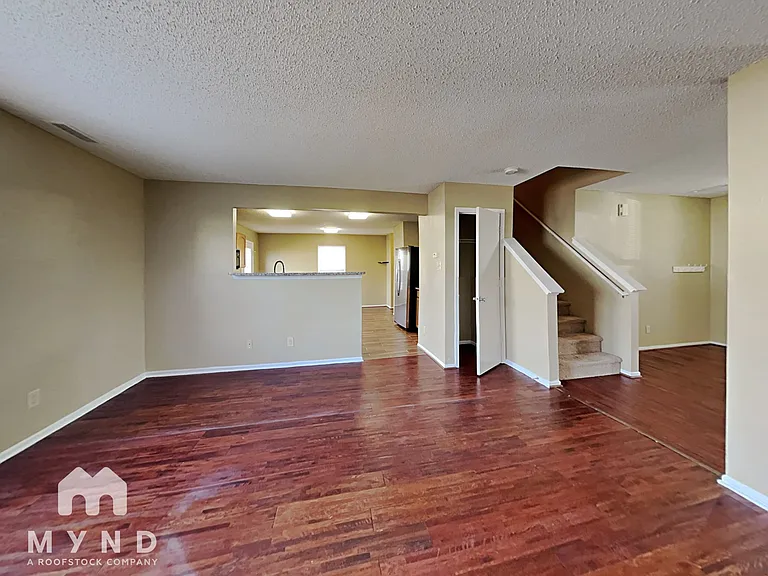 9526 W Lantern Ln — Photo 5