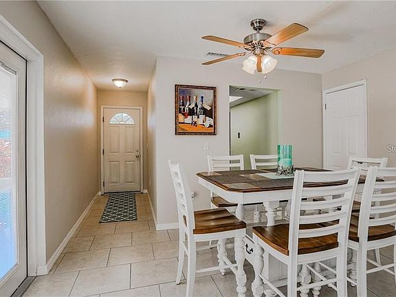 4th image of 2907 Hyde Park St
