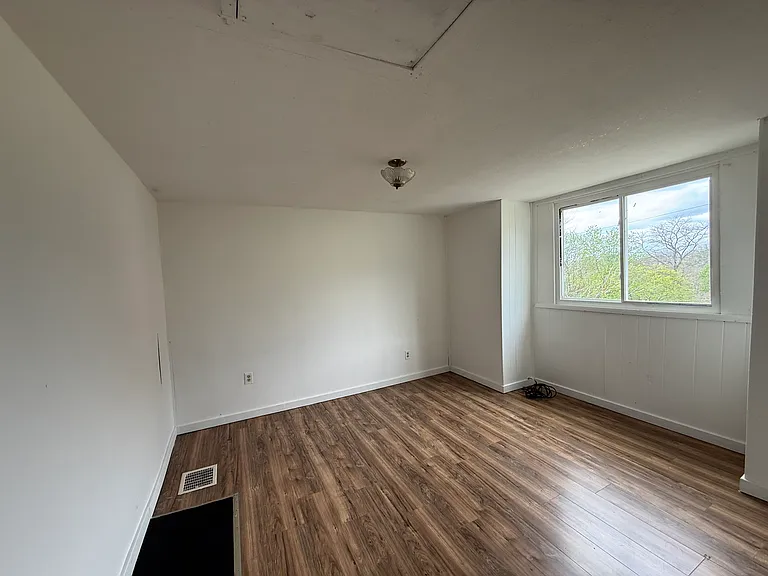 3922 Vinceton St — Photo 5