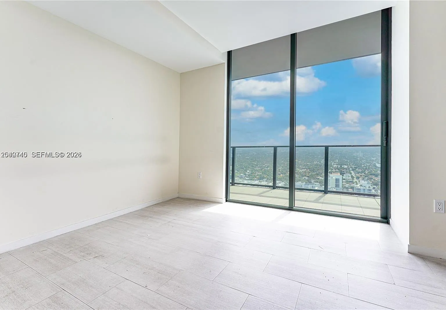 3 bed, 1685 sqft, $13,000 — Photo 4