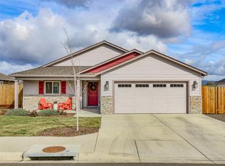 126 Cedric Ct, Eagle Pt, OR 97524