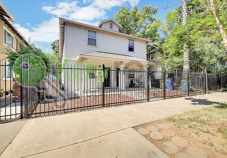 3220 2nd Ave — Photo 28