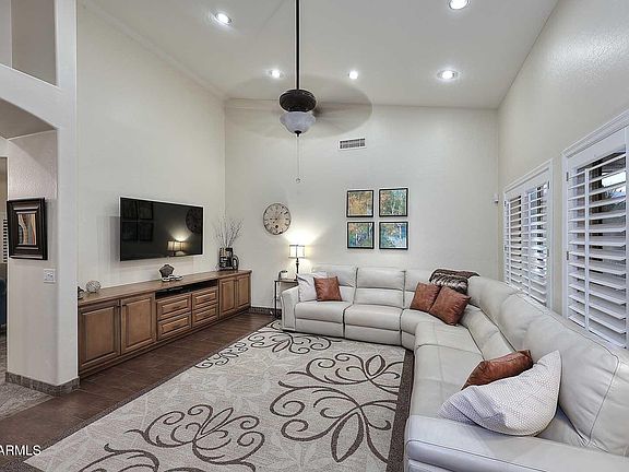 5th image of 4918 E MICHELLE Drive
