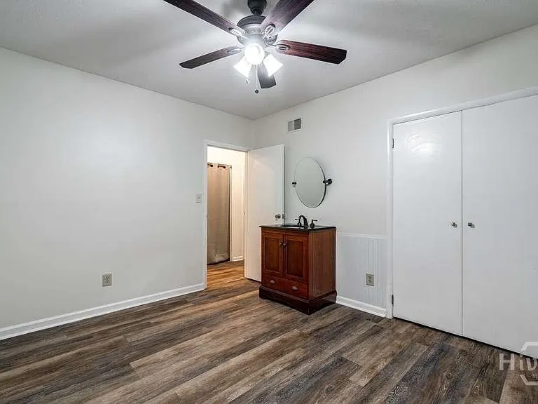108 Fernbanks Ct — Photo 27