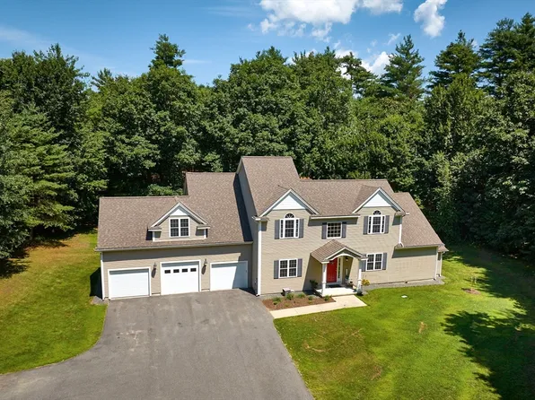 10 Old Sawmill Rd, Belchertown, MA 01007