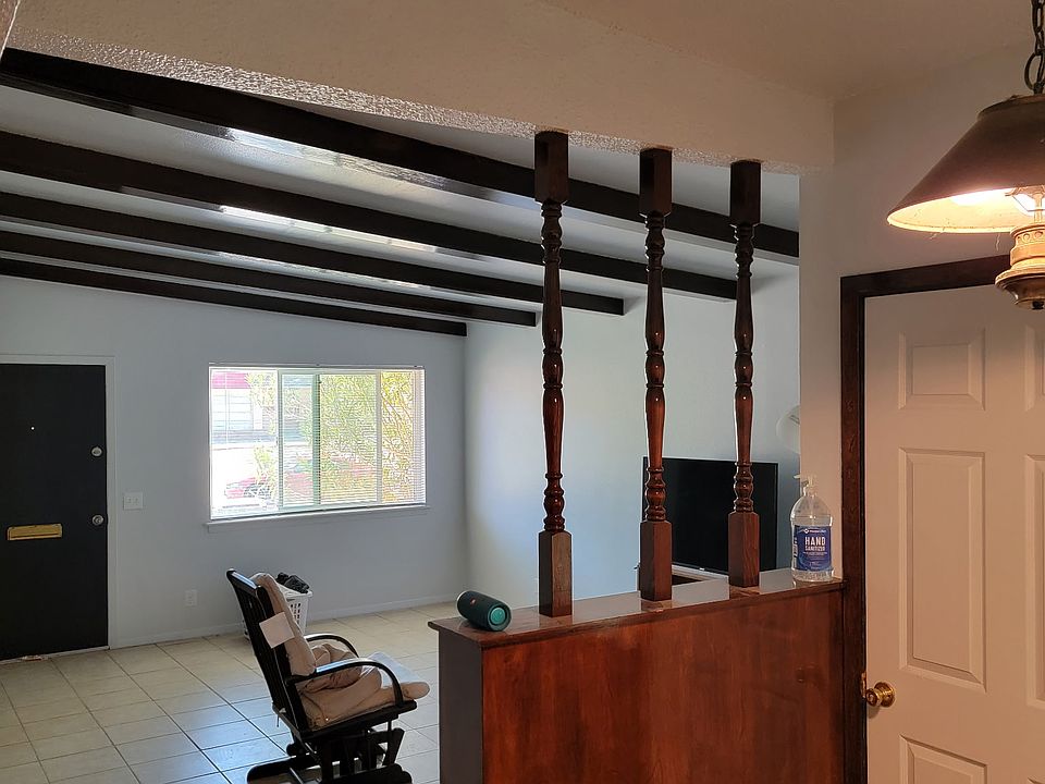 1st image of 1005 Stockwell Ln #A
