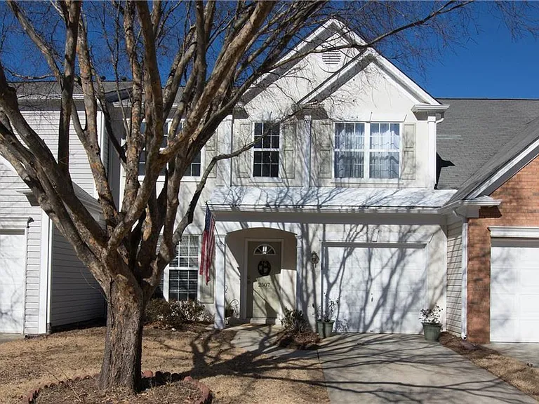 2507 Timbercreek Cir — Photo 4