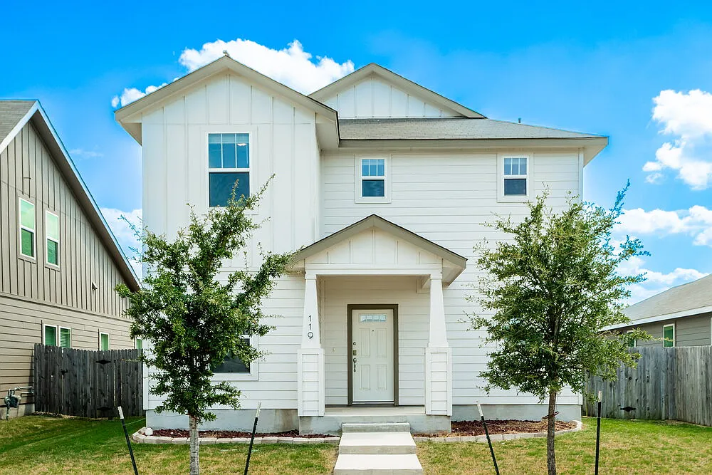 3 bed, 2.5 bath, 1477 sqft, $2,360 — Photo 1
