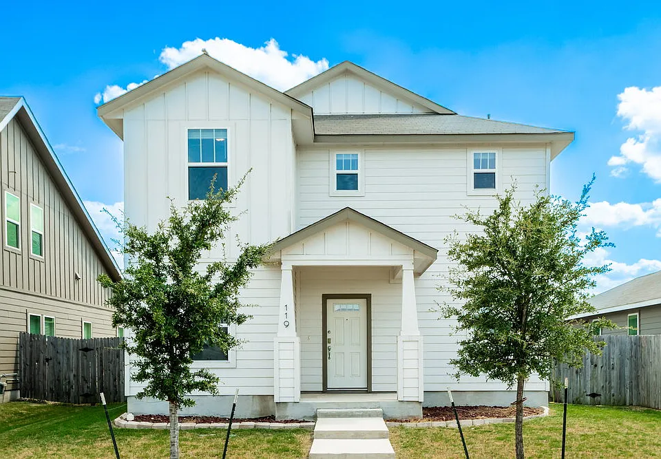 119 Oakdale Meadows Ln
