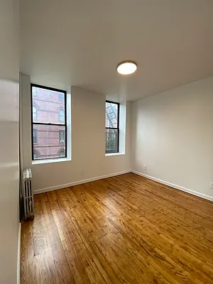 Rented by Compass | media 10