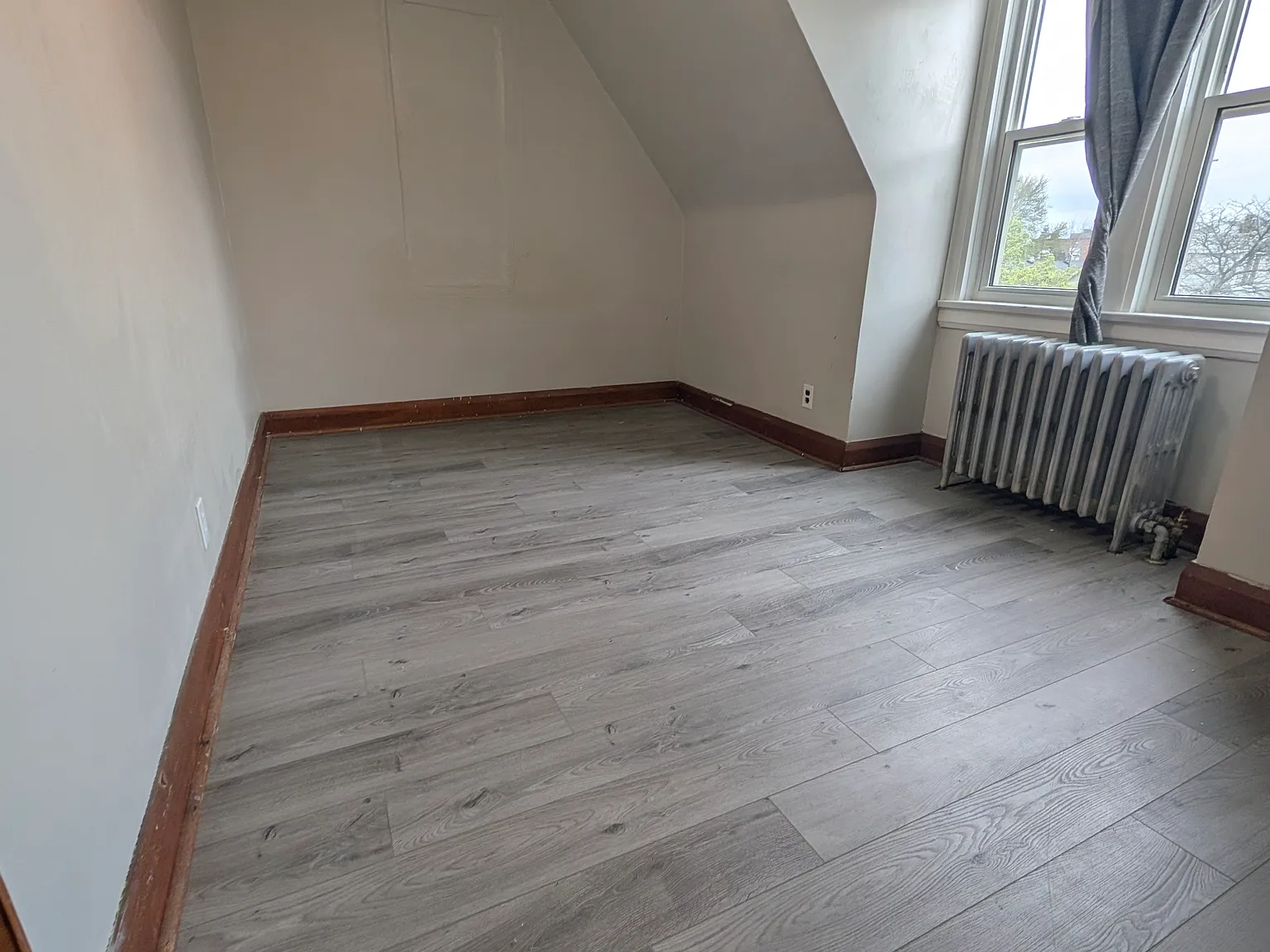 100 Haynes Avenue, St. Catharines, Ontario, L2R 3Z6, Canada — Photo 3