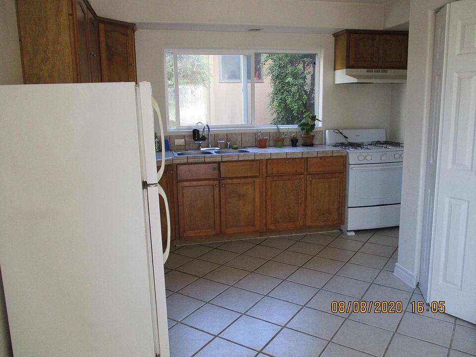 Kitchen & Laundry Room Areas