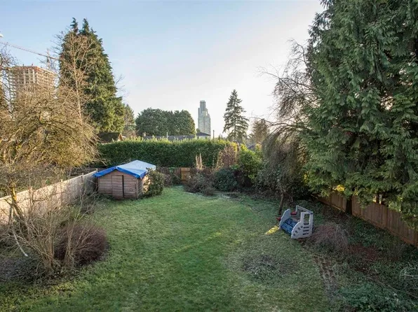 9890 Lyndhurst St, Burnaby, BC V3J 1G1