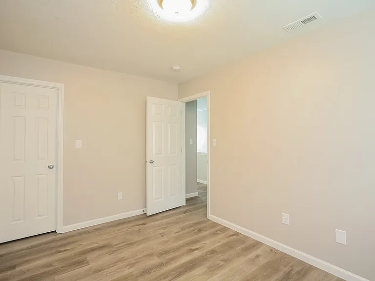 3423 Grove Berry Ln — Photo 13