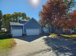 1717 N 162nd St, Omaha, NE 68118
