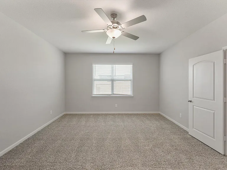 2113 Erlinda Dr — Photo 26