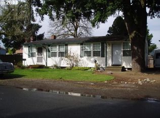 11015-11017 NE Fargo St, Portland, OR 97220