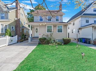 10437 205th Pl, Saint Albans, NY 11412