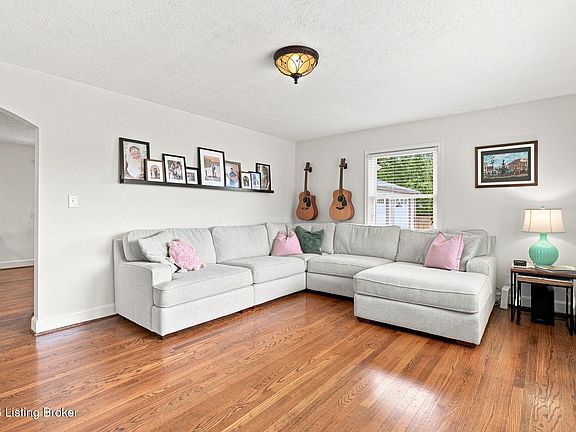 5th image of 7001 Ridge Farm Ct