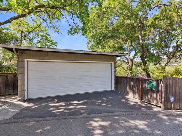 20 Mira Loma Rd, Orinda, CA 94563