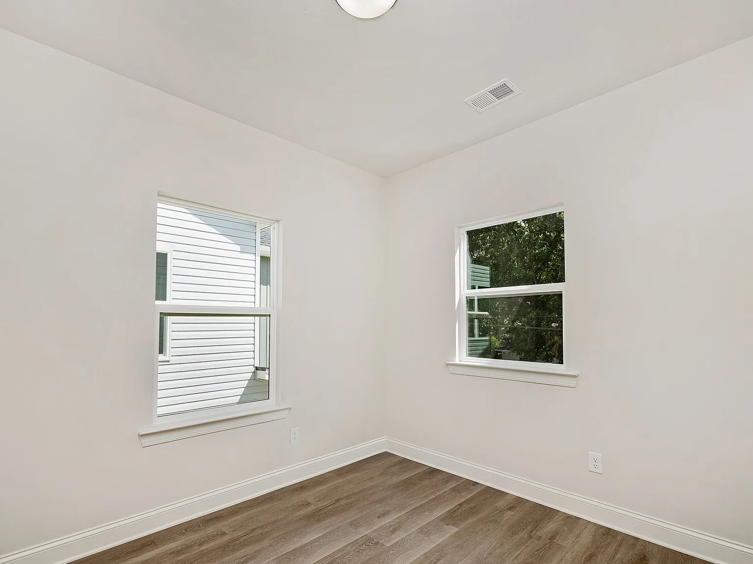 2309 Ellen Avenue - 1 — Photo 2