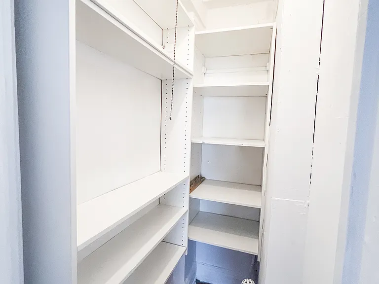 105 E 63rd St #6B — Photo 7